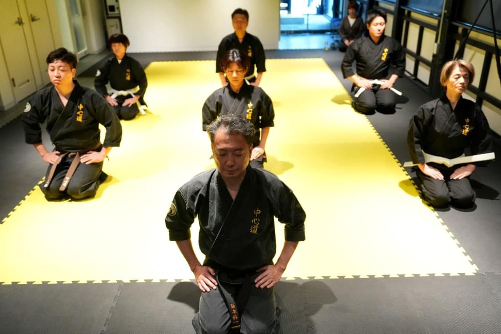座学と稽古を通して、身体で学ぶ